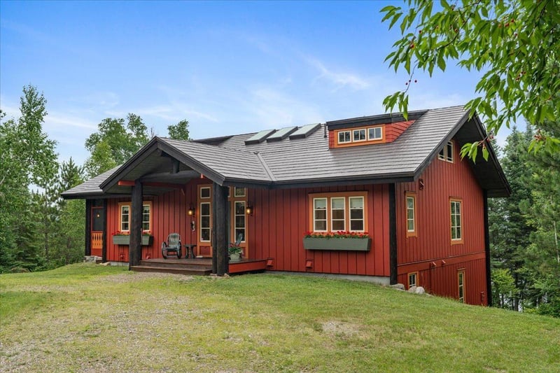 13315 Aurora Dr, Ely, MN 55731
