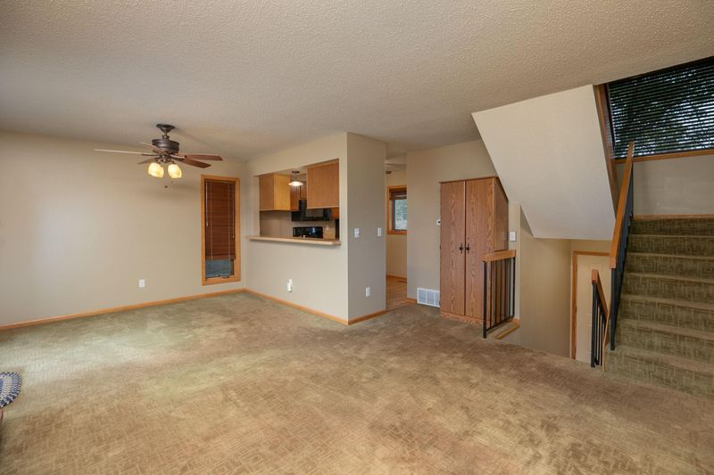 14 Elton Ridge Ct NW, Rochester, MN 55901