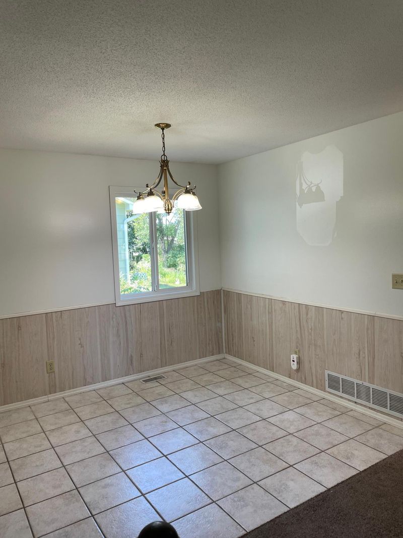 703 Washington Ct NW, Elk River, MN 55330