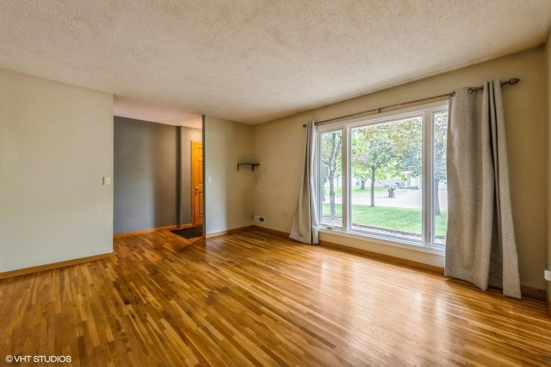 10628 Direct River Dr NW, Coon Rapids, MN 55433