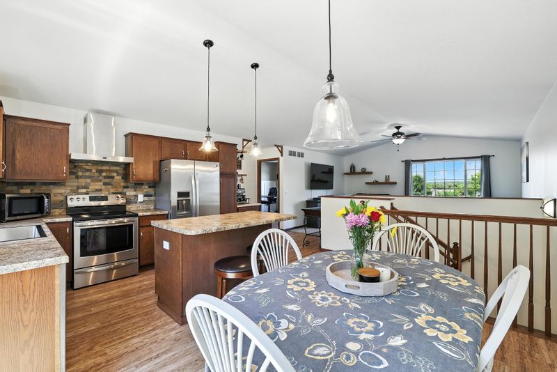 1870 Morning Glory Dr, River Falls, WI 54022