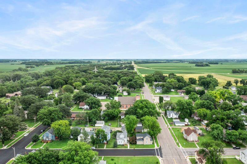 141 6th Ave N, Brownton, MN 55312