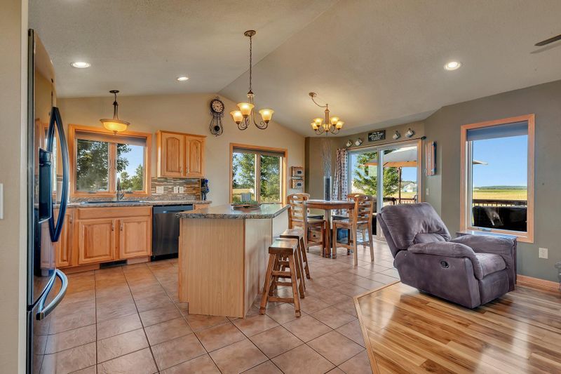 511 8th St SW, Rice, MN 56367