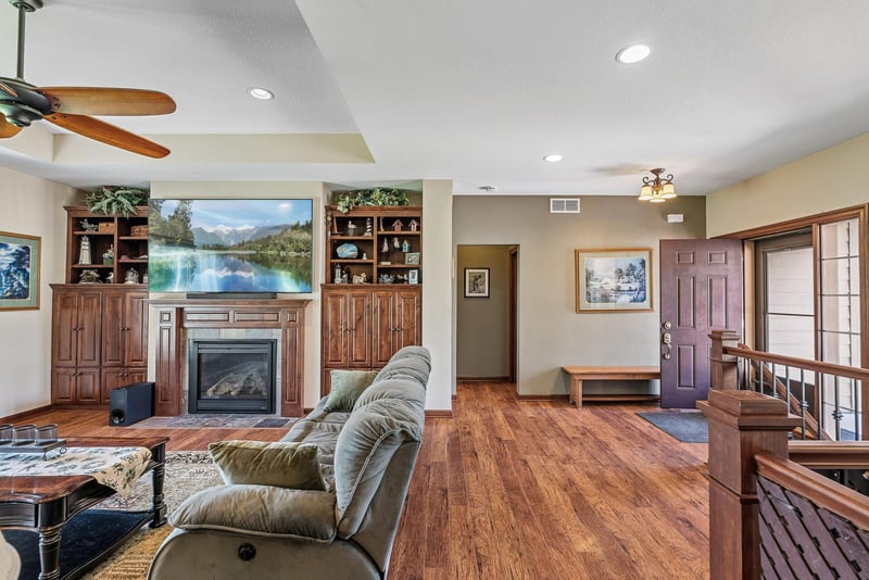 1530 Cottonwood Trl, New Prague, MN 56071