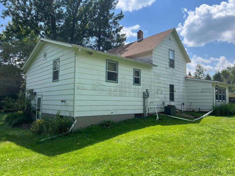 13949 Emma Rd, Hinckley, MN 55037