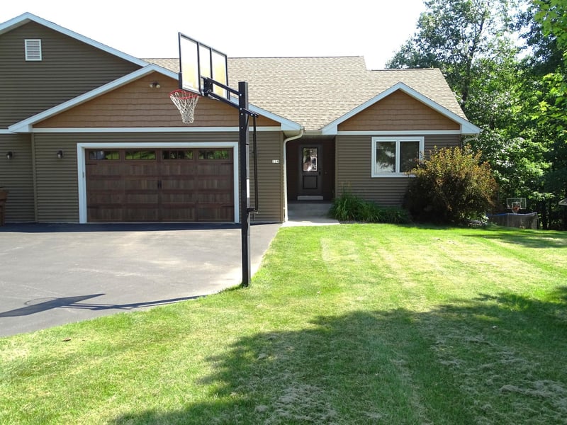 224 Country Ln, Durand, WI 54736