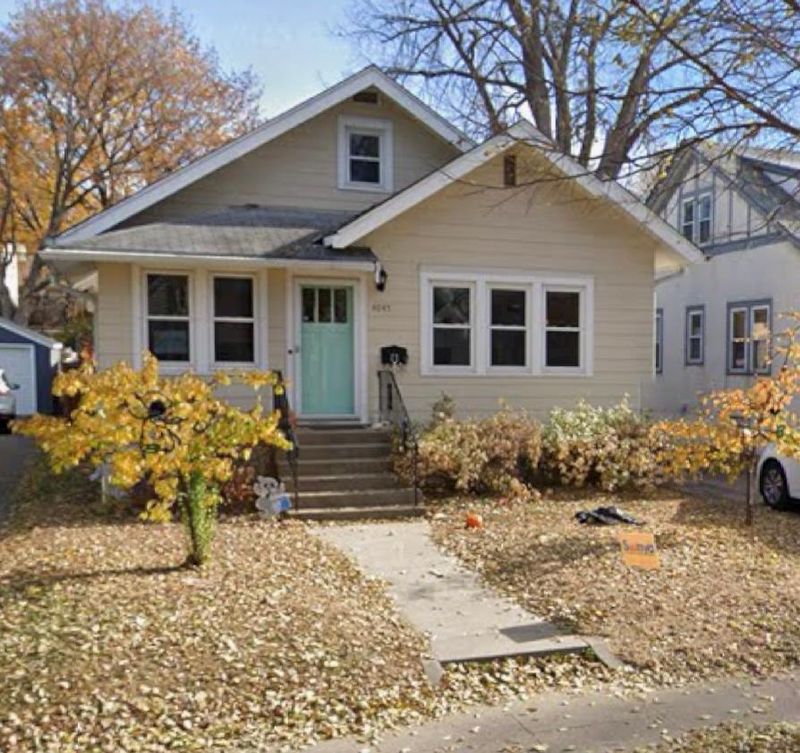 4045 19th Ave S, Minneapolis, MN 55407