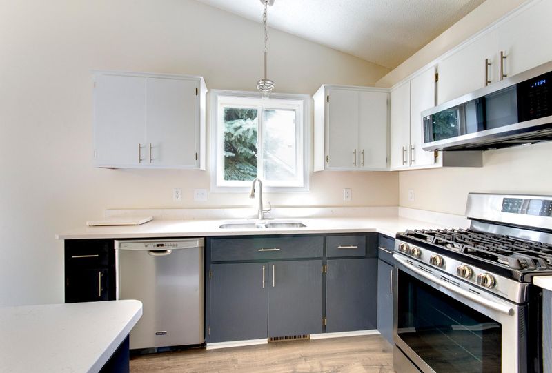 775 Leon St, Jordan, MN 55352
