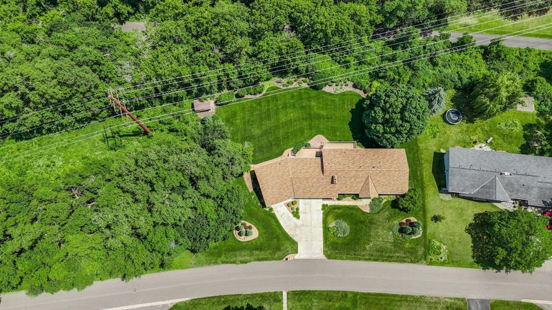 2710 Pioneer Ln, Saint Cloud, MN 56301