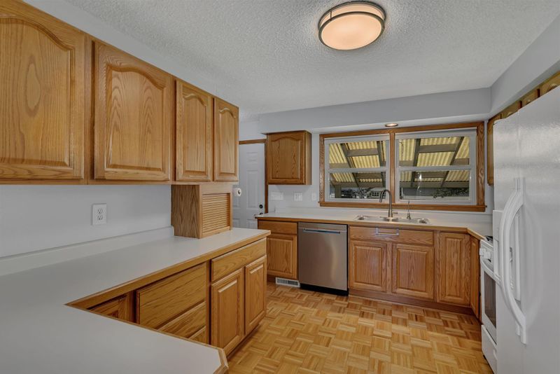129 20th Ave S, Saint Cloud, MN 56301