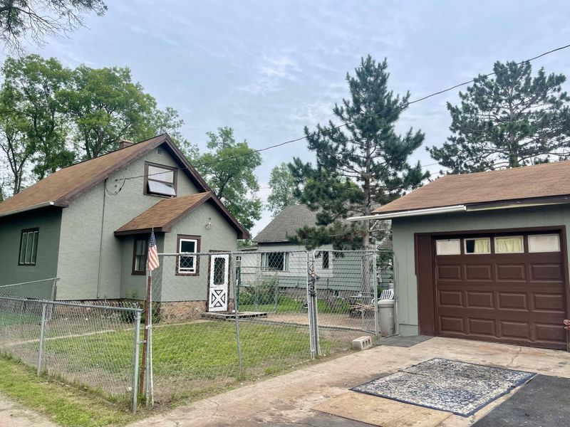 2603 5th Ave E, Hibbing, MN 55746