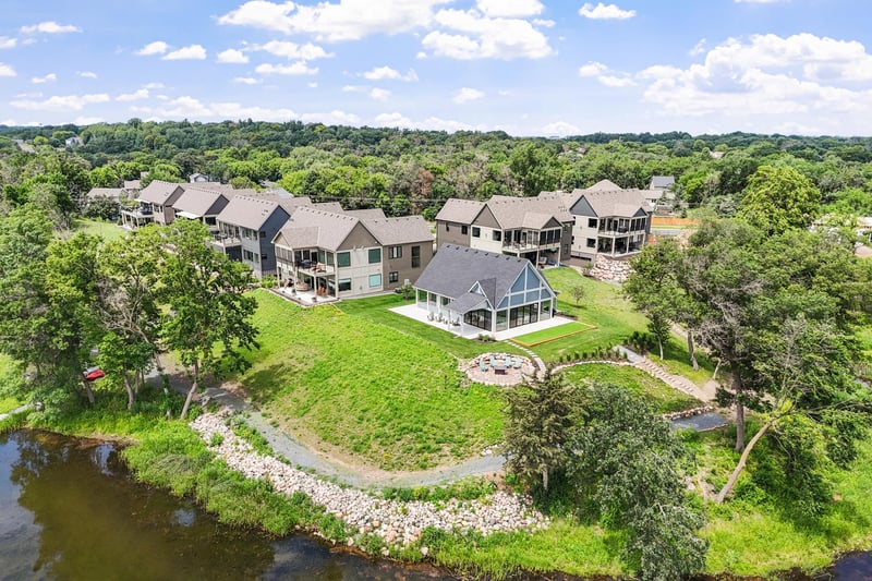 4825 Linden Cove Ln, Savage, MN 55378