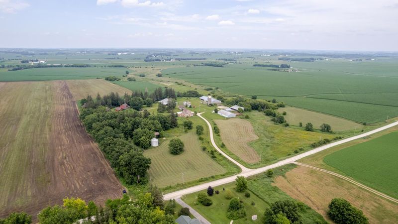 13331 40th St SE, Eyota, MN 55934