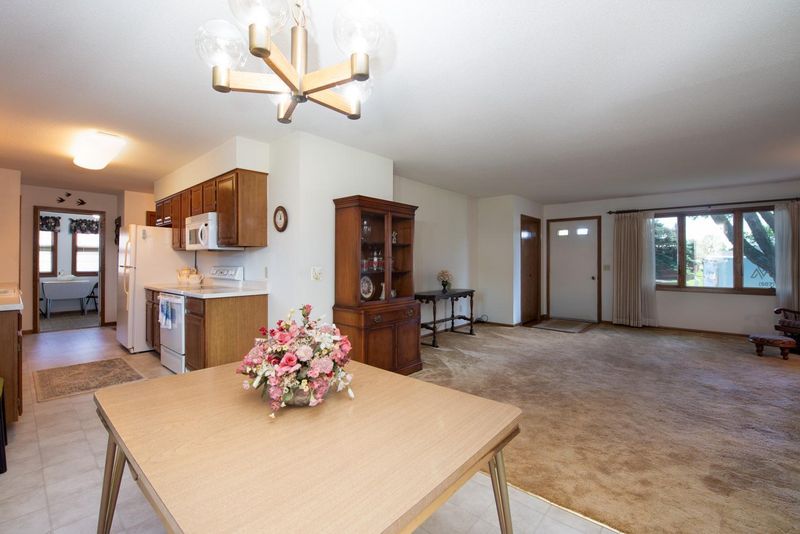 608 Pfau St, Mankato, MN 56001