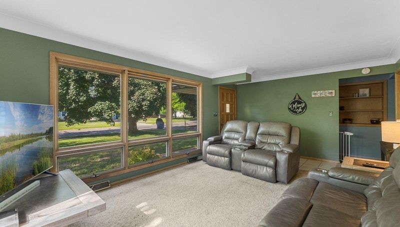 2405 Centennial Dr, Saint Cloud, MN 56303
