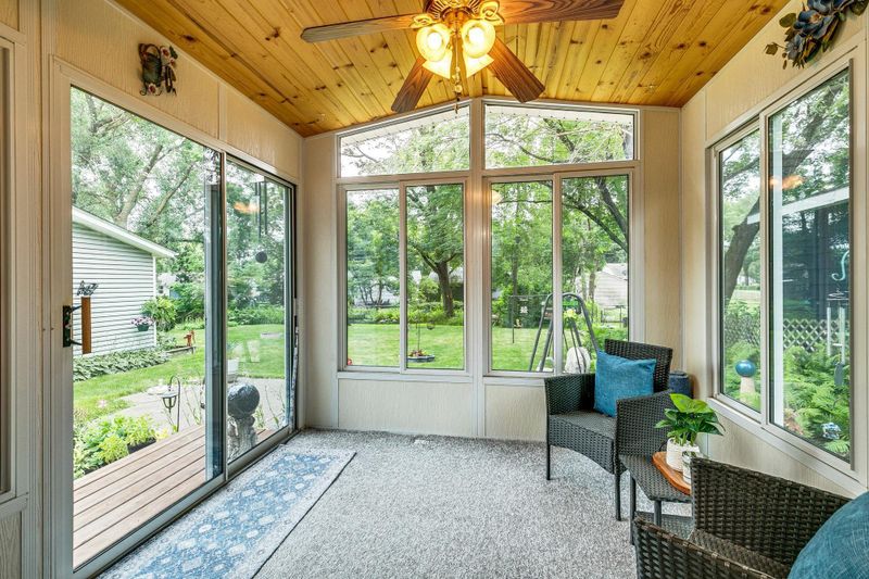 536 County Road J W, Shoreview, MN 55126