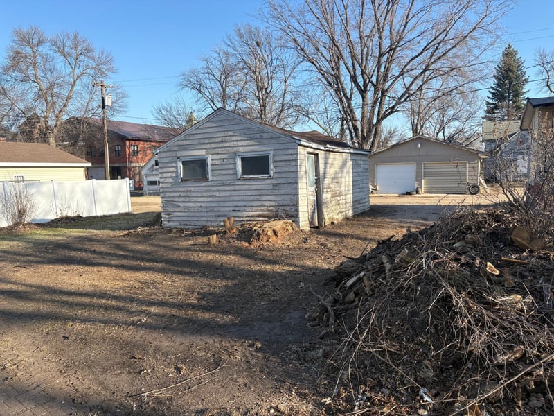 35 W Rooney Ave, Appleton, MN 56208