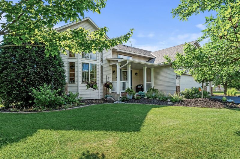 13708 Bluewing Dr, Rogers, MN 55374