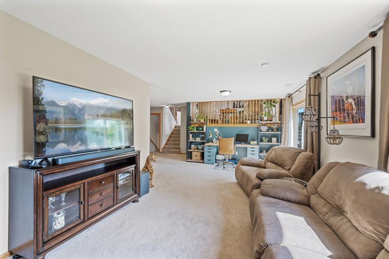 13708 Bluewing Dr, Rogers, MN 55374