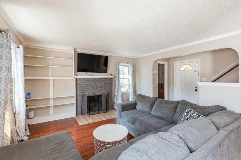 1290 Matilda St, Saint Paul, MN 55117