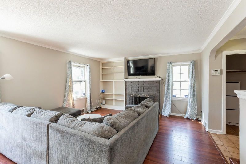 1290 Matilda St, Saint Paul, MN 55117