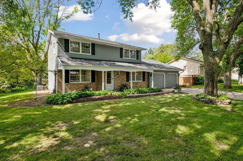 6528 Ridgeview Dr, Edina, MN 55439