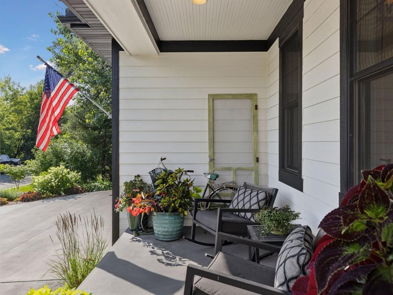 6291 Red Fox Rd, Lino Lakes, MN 55014