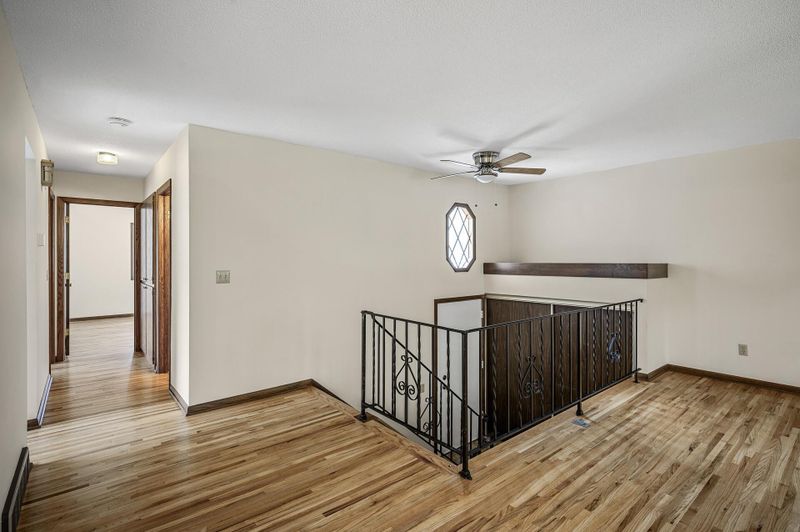 4158 Shirlee Ln S, Shoreview, MN 55126