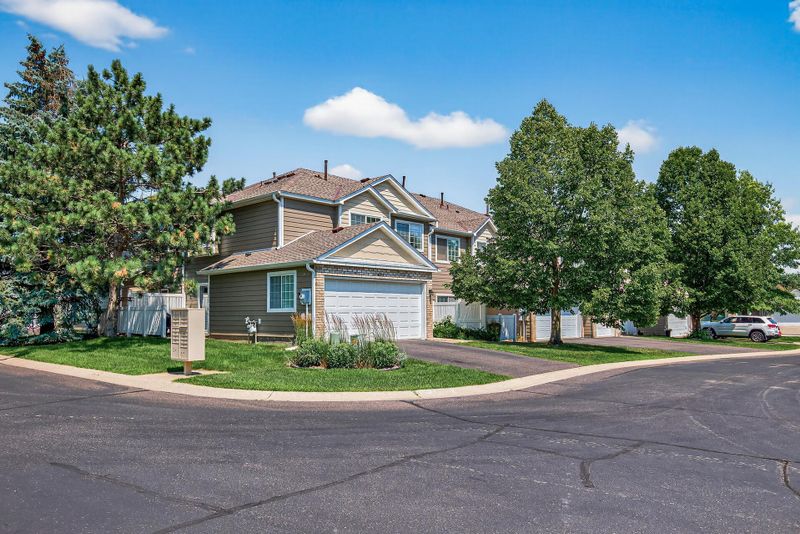 653 Mariner Way, Woodbury, MN 55129