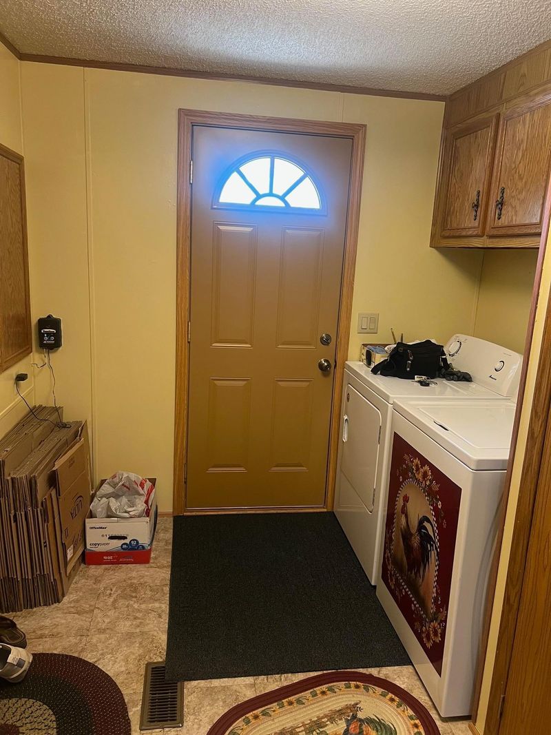 62871 230th St, Litchfield, MN 55355