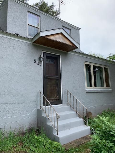 807 Lindbergh Dr N, Little Falls, MN 56345