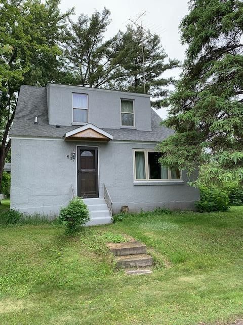 807 Lindbergh Dr N, Little Falls, MN 56345