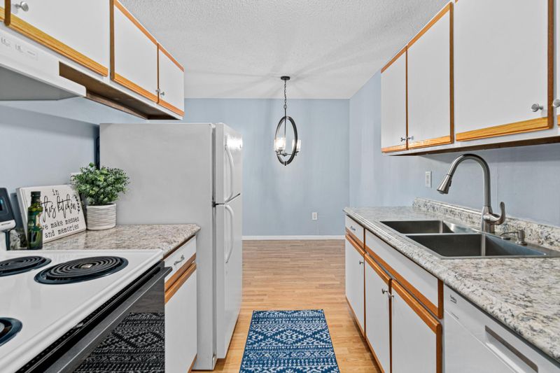 3461 Kent St #1112, Shoreview, MN 55126