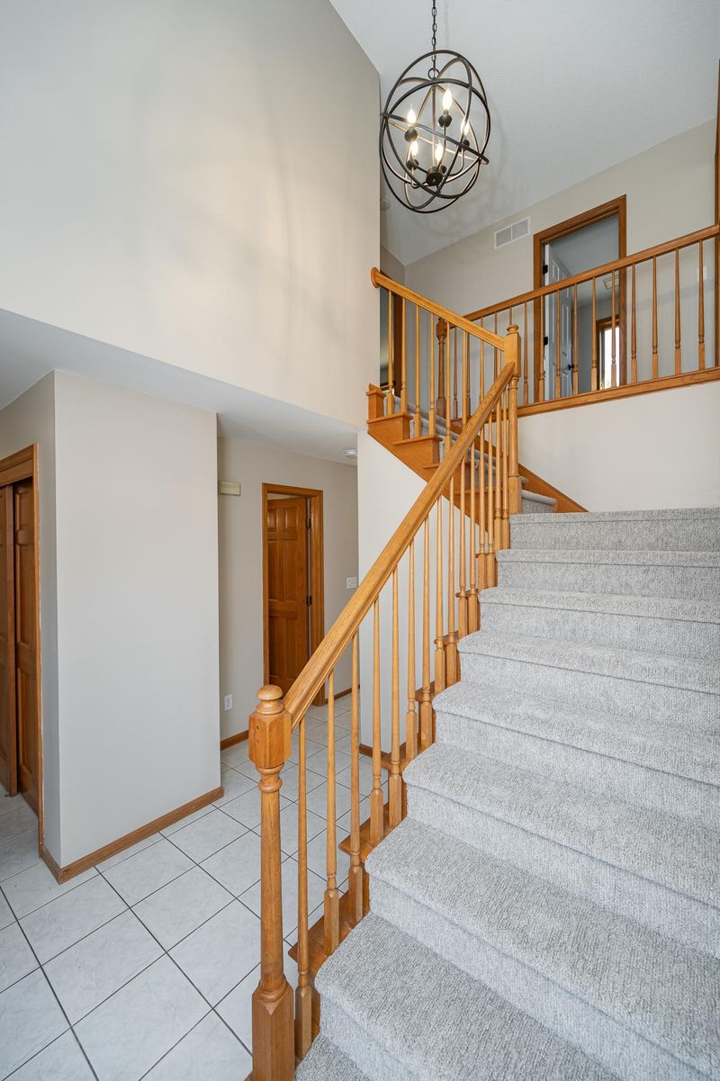 2511 Mayowood Ln SW, Rochester, MN 55902
