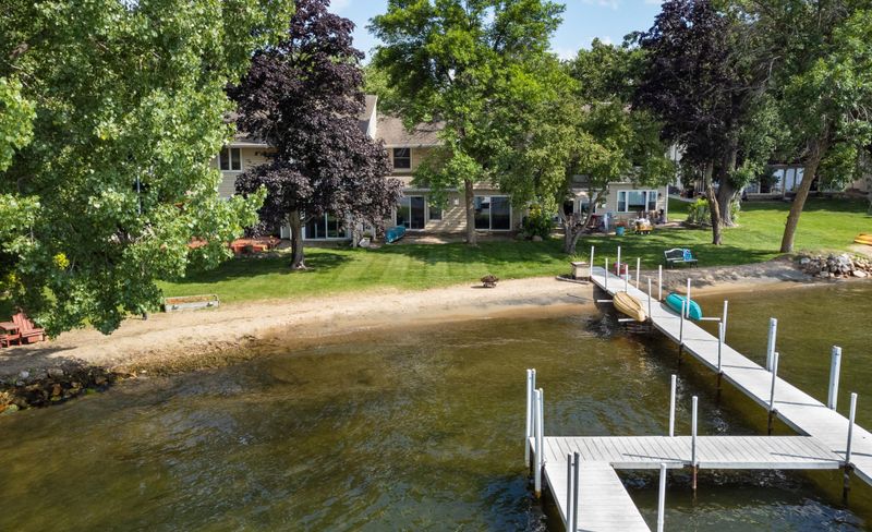 4 1st St, Excelsior, MN 55331