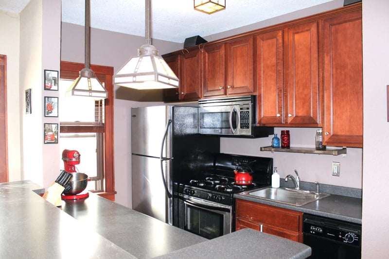1812 Clinton Ave #303, Minneapolis, MN 55404