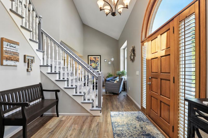 13429 Georgia Cir, Apple Valley, MN 55124