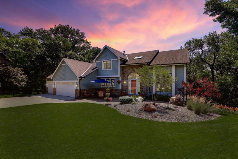13429 Georgia Cir, Apple Valley, MN 55124