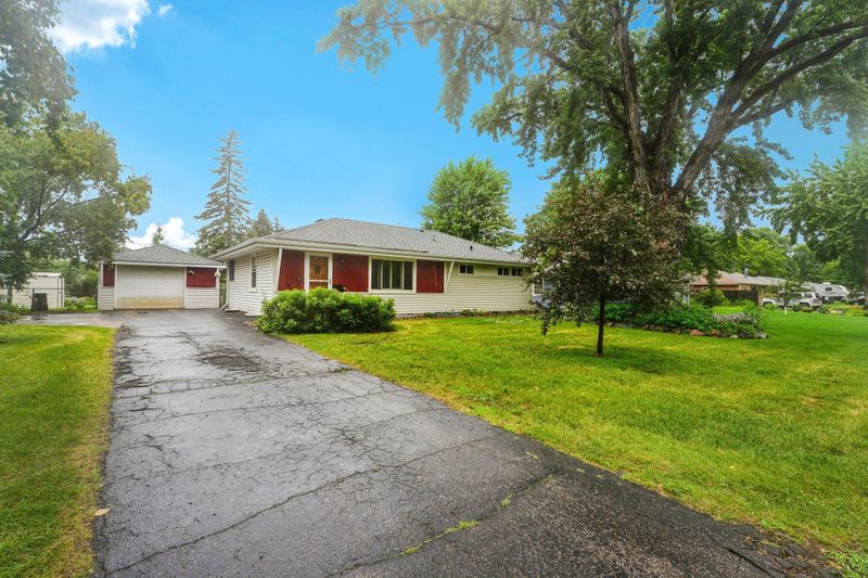 9242 5th Ave S, Bloomington, MN 55420