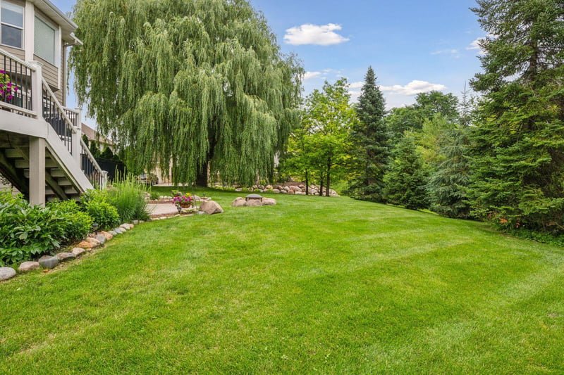 289 Wolf Pointe Trl, Long Lake, MN 55356