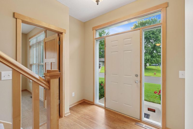 1312 Rolling Oaks Dr, Hanover, MN 55341