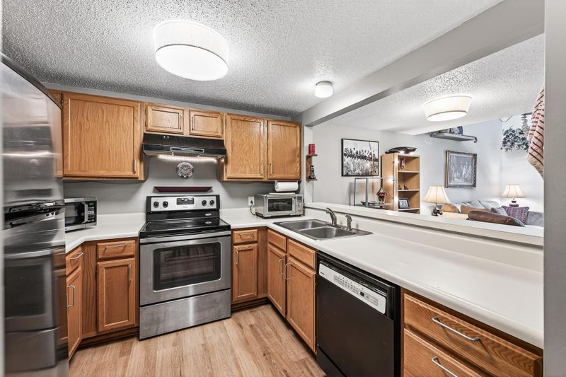 8019 Xerxes Ave S #204, Bloomington, MN 55431