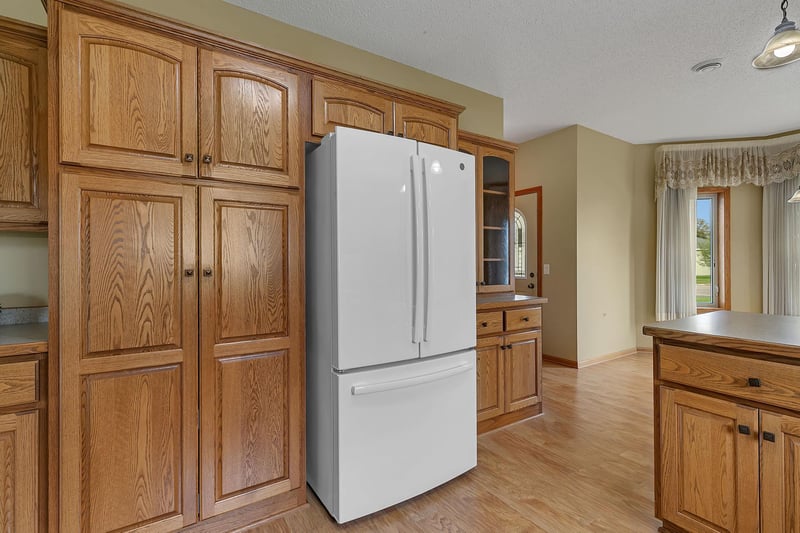 1127 Willow Pond Dr, Waite Park, MN 56387