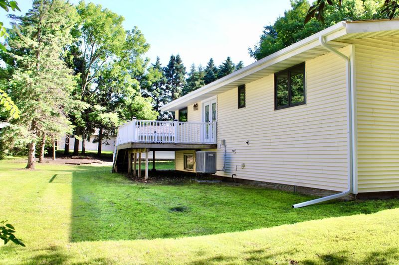 2001 25th St SW, Willmar, MN 56201