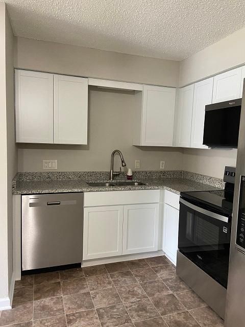 1340 119th Ln NW, Coon Rapids, MN 55448