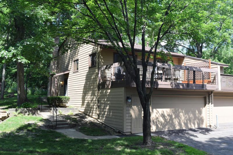 109 W Eagle Lake Dr, Maple Grove, MN 55369