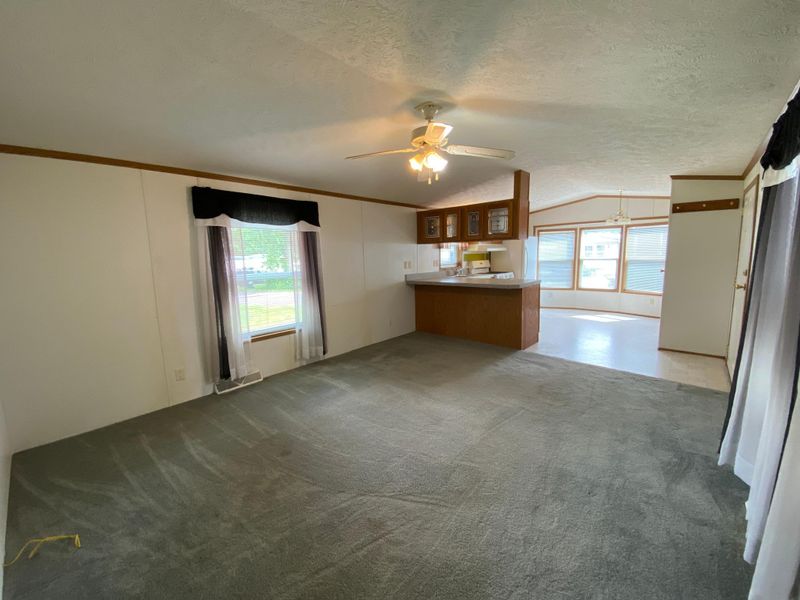 225 Jay St #12, Sandstone, MN 55072