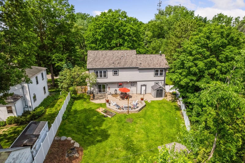 312 Barry Ave N, Wayzata, MN 55391