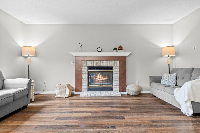15025 48th Ave N, Plymouth, MN 55446