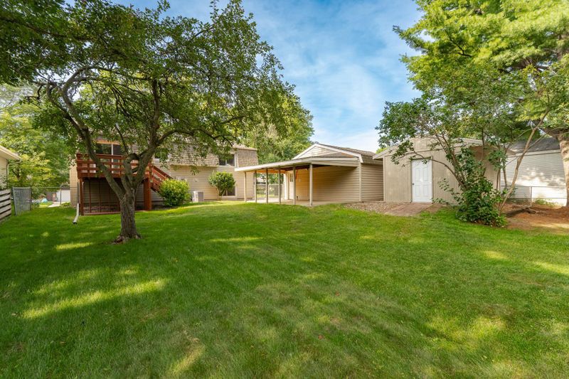 429 31st St NW, Rochester, MN 55901